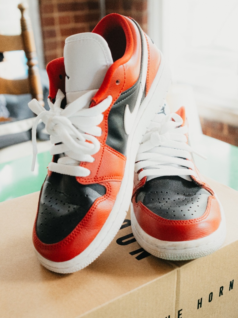 Jordan 1 Low Red/Black - 7.5w